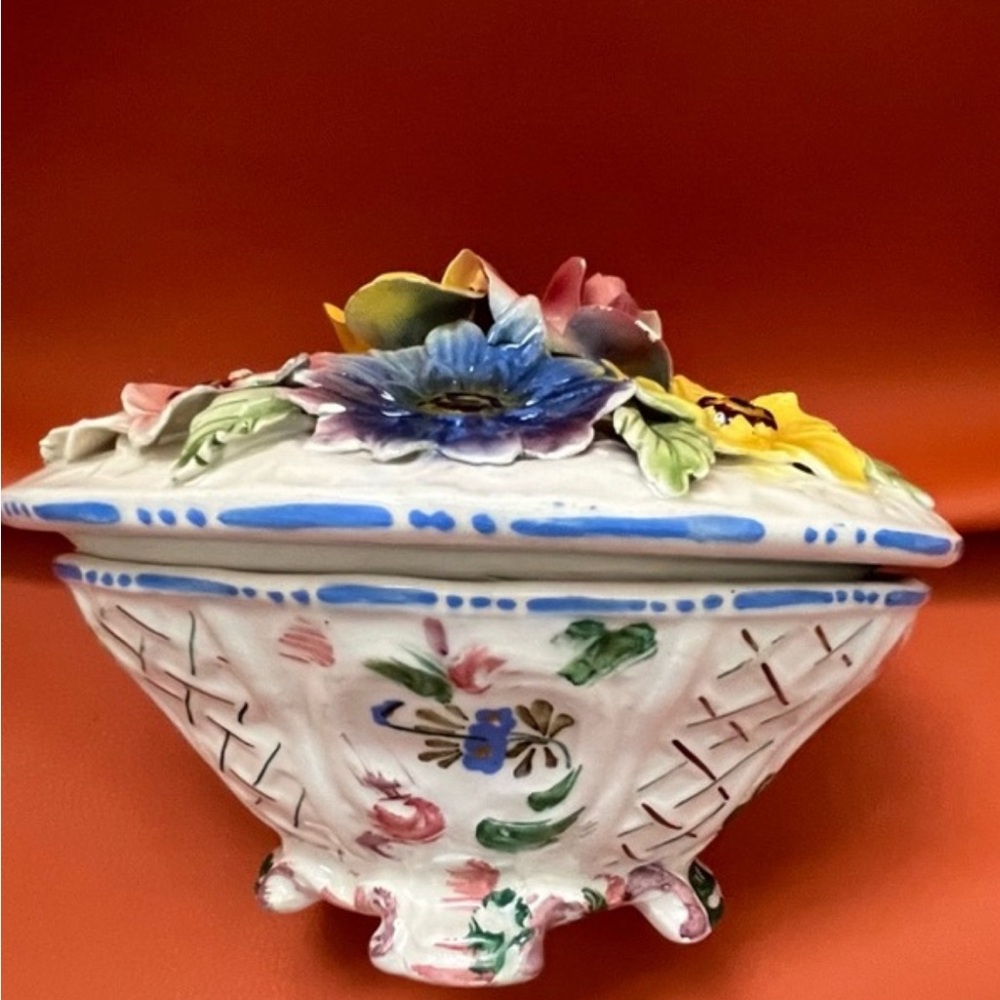 VTG Italian Renaissance Revival Faïence Nove Rose Oval Trinket Box